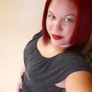 Meet your Posher, Yolis